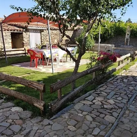 Villa 'Mi Casita' Tipica, Tranquila Y Acogedora à Montejo  Extérieur photo